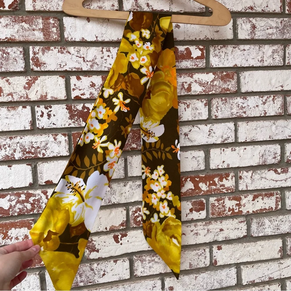 Vintage | 70s Floral Long Head Wrap Scarf